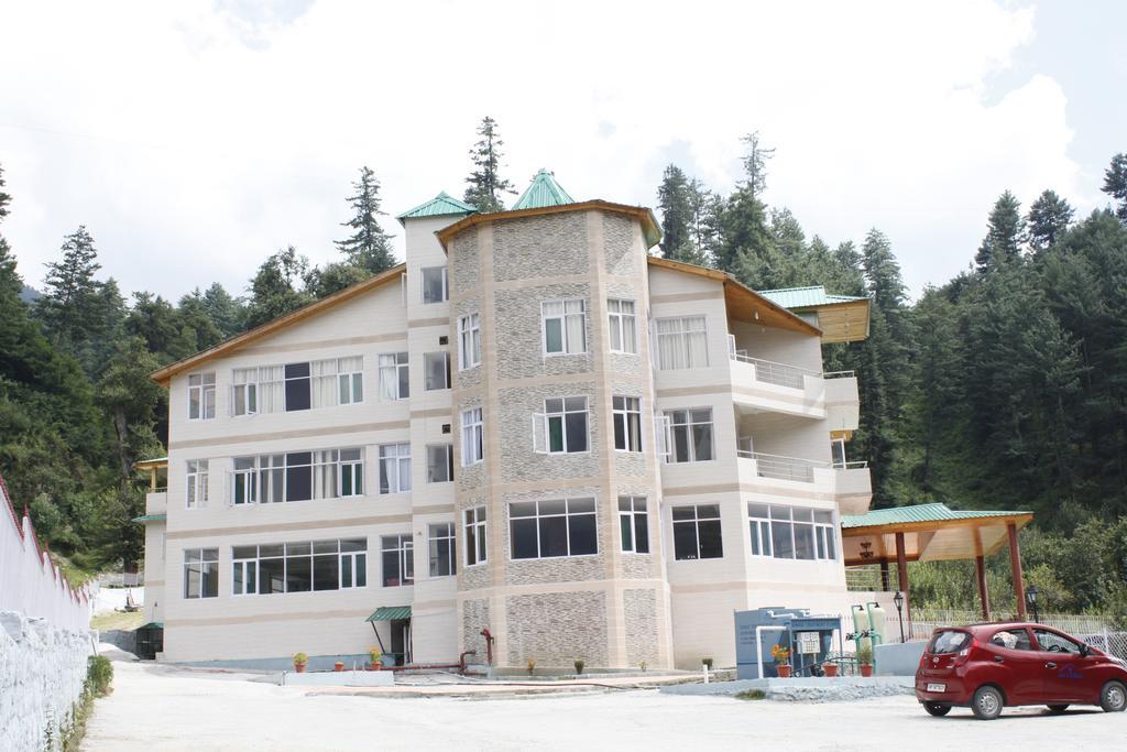 Adb Rooms Snow Touch Resort Manāli Exteriér fotografie